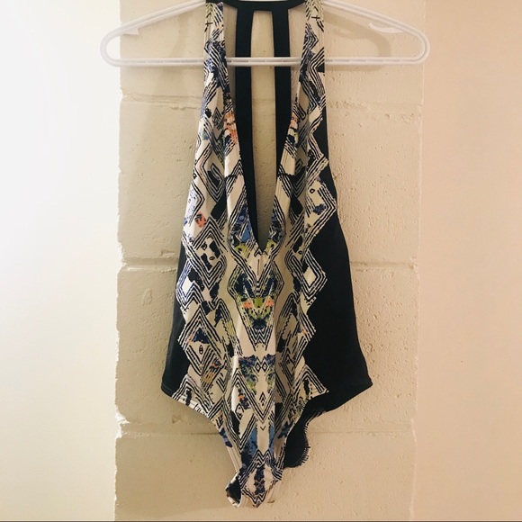 NWOT - Plunge Printed One-Piece Swimsuit - Picture 2 of 4